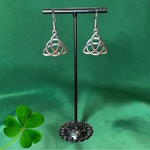 TRINITY KNOT OR TRIQUETRA HANGING EARRINGS IN ANTIQUED SILVER FINISH!